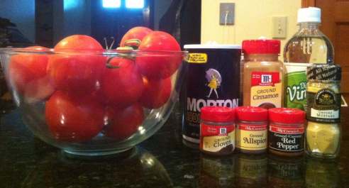 MarshalTroops Smaller The ingredients for the old-timey ketchup include tomatoes, cloves, allspice, salt, cinnamon, red pepper, vinegar, and ground mustard.